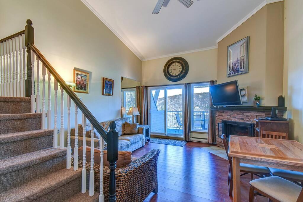 Charming Tremblant 1 Bedroom With Pool And Hot Tub Mont-Tremblant Exterior photo
